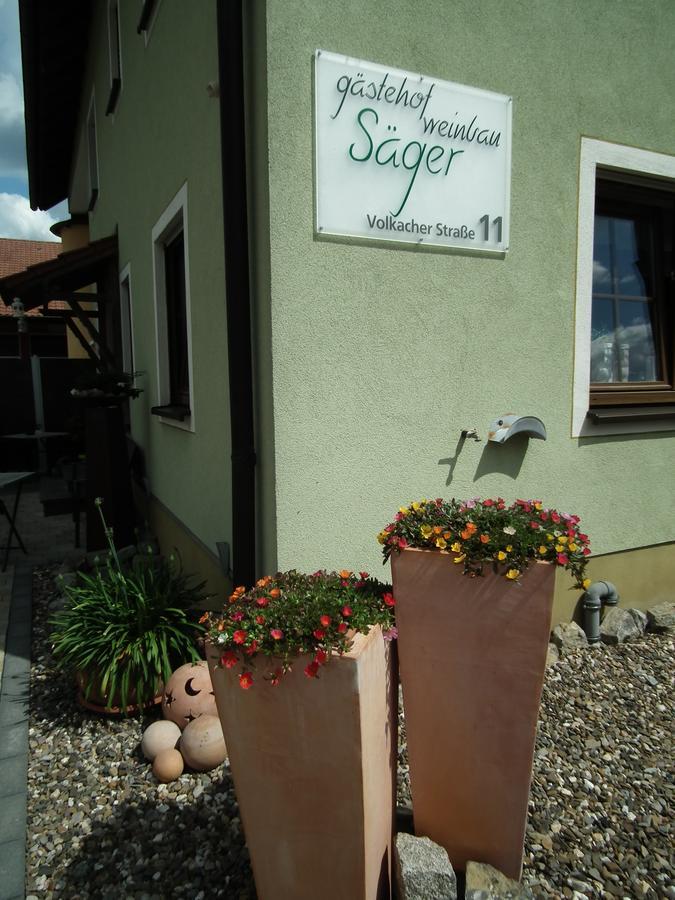 Gaestehof - Weinbau Saeger Nordheim am Main Buitenkant foto